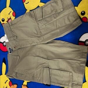 Club Room Men's Cargo Shorts in Olive